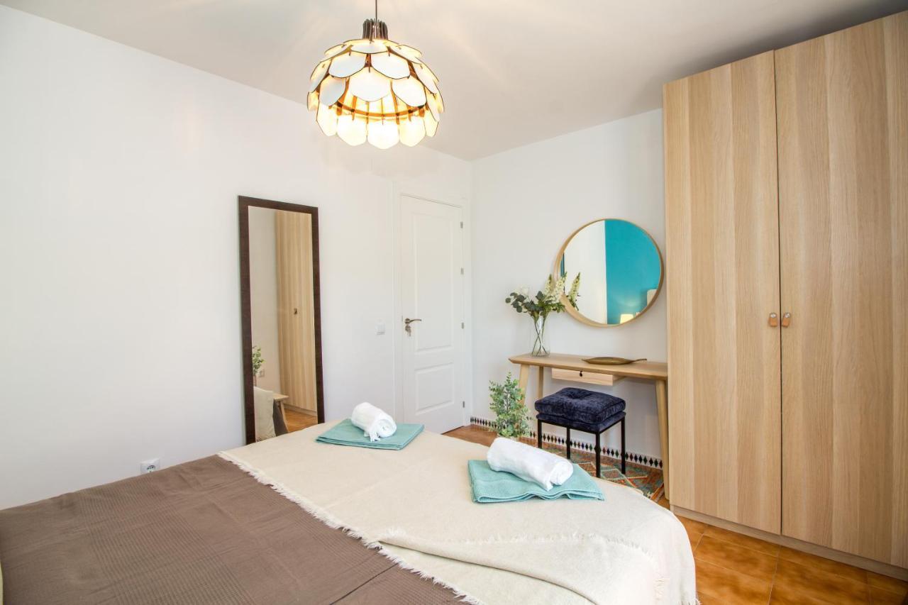 A Cozy And Elegant Townhouse Across The Beach Torre de Benagalbon Buitenkant foto