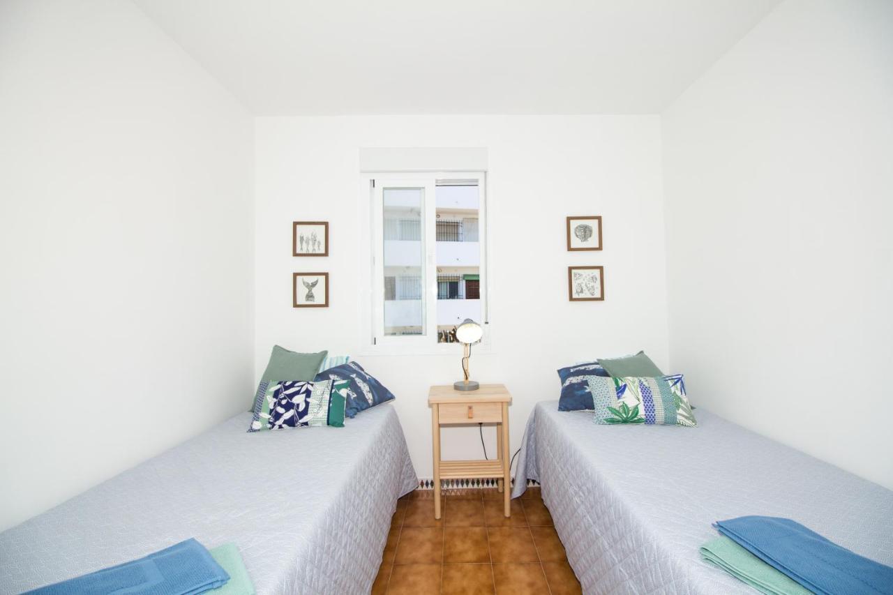 A Cozy And Elegant Townhouse Across The Beach Torre de Benagalbon Buitenkant foto