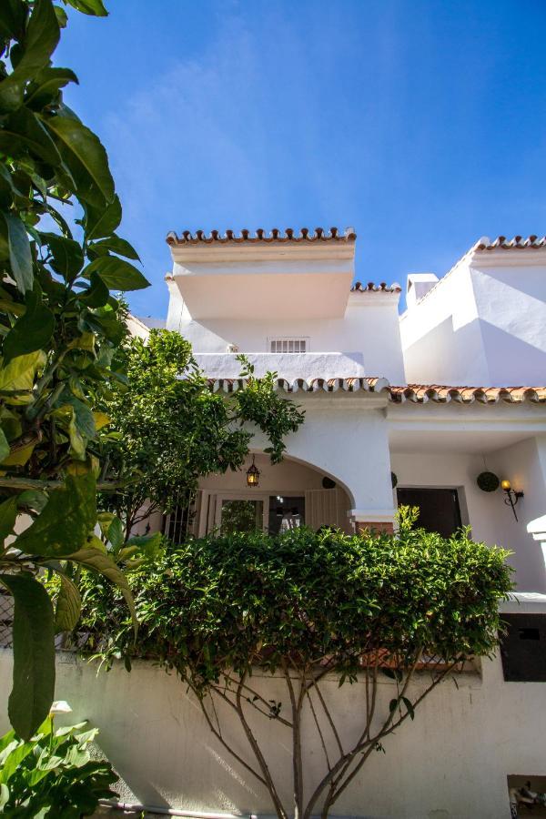 A Cozy And Elegant Townhouse Across The Beach Torre de Benagalbon Buitenkant foto