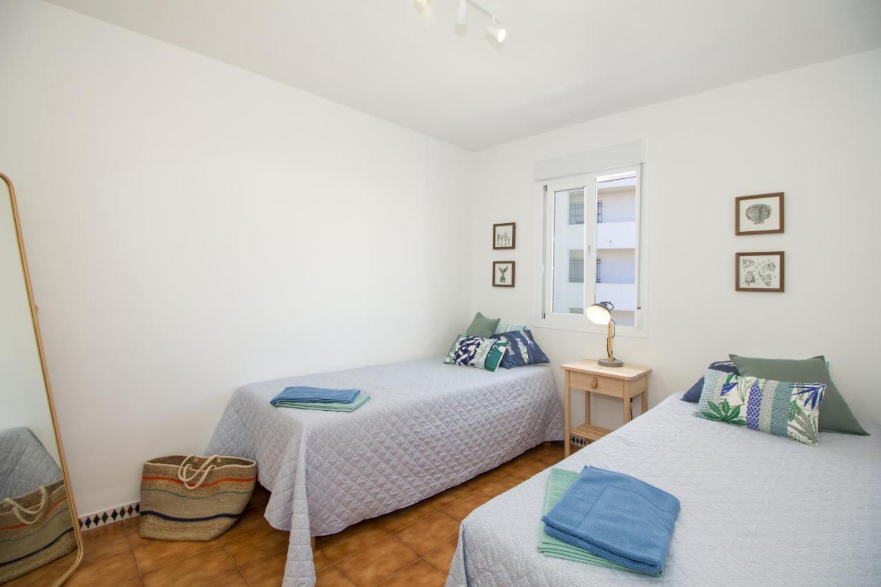 A Cozy And Elegant Townhouse Across The Beach Torre de Benagalbon Buitenkant foto