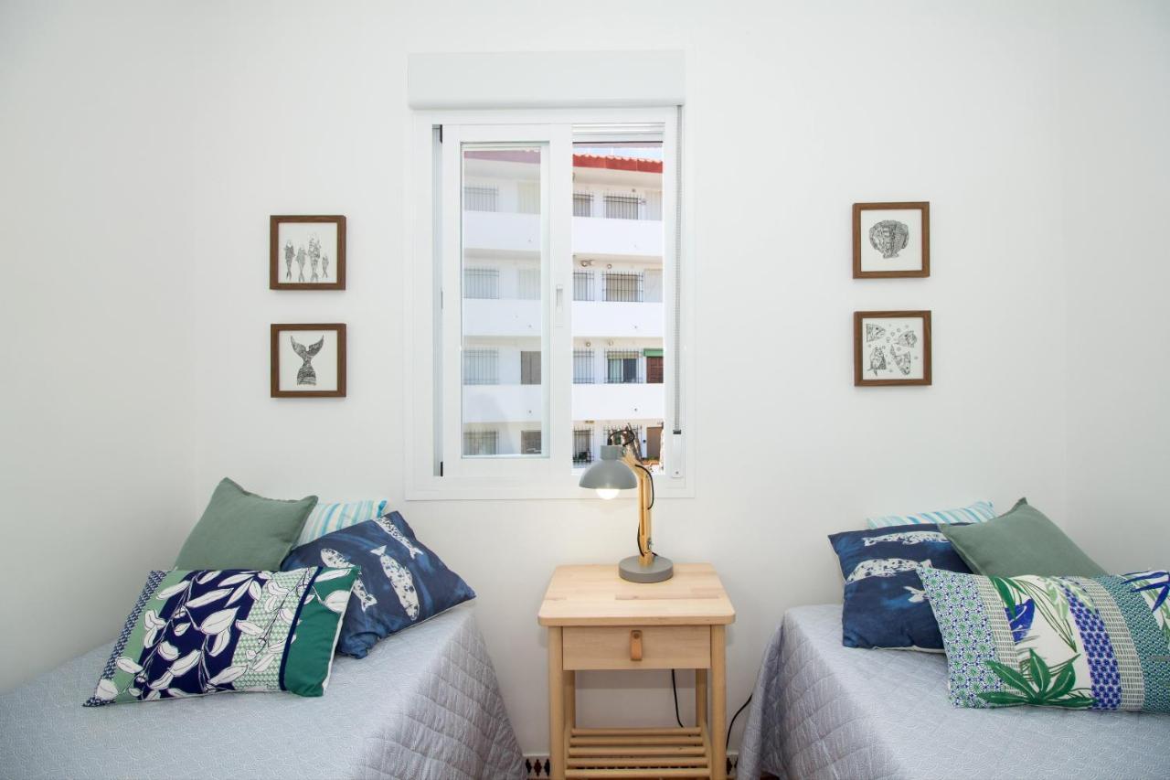 A Cozy And Elegant Townhouse Across The Beach Torre de Benagalbon Buitenkant foto