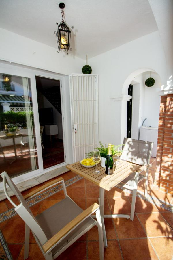 A Cozy And Elegant Townhouse Across The Beach Torre de Benagalbon Buitenkant foto