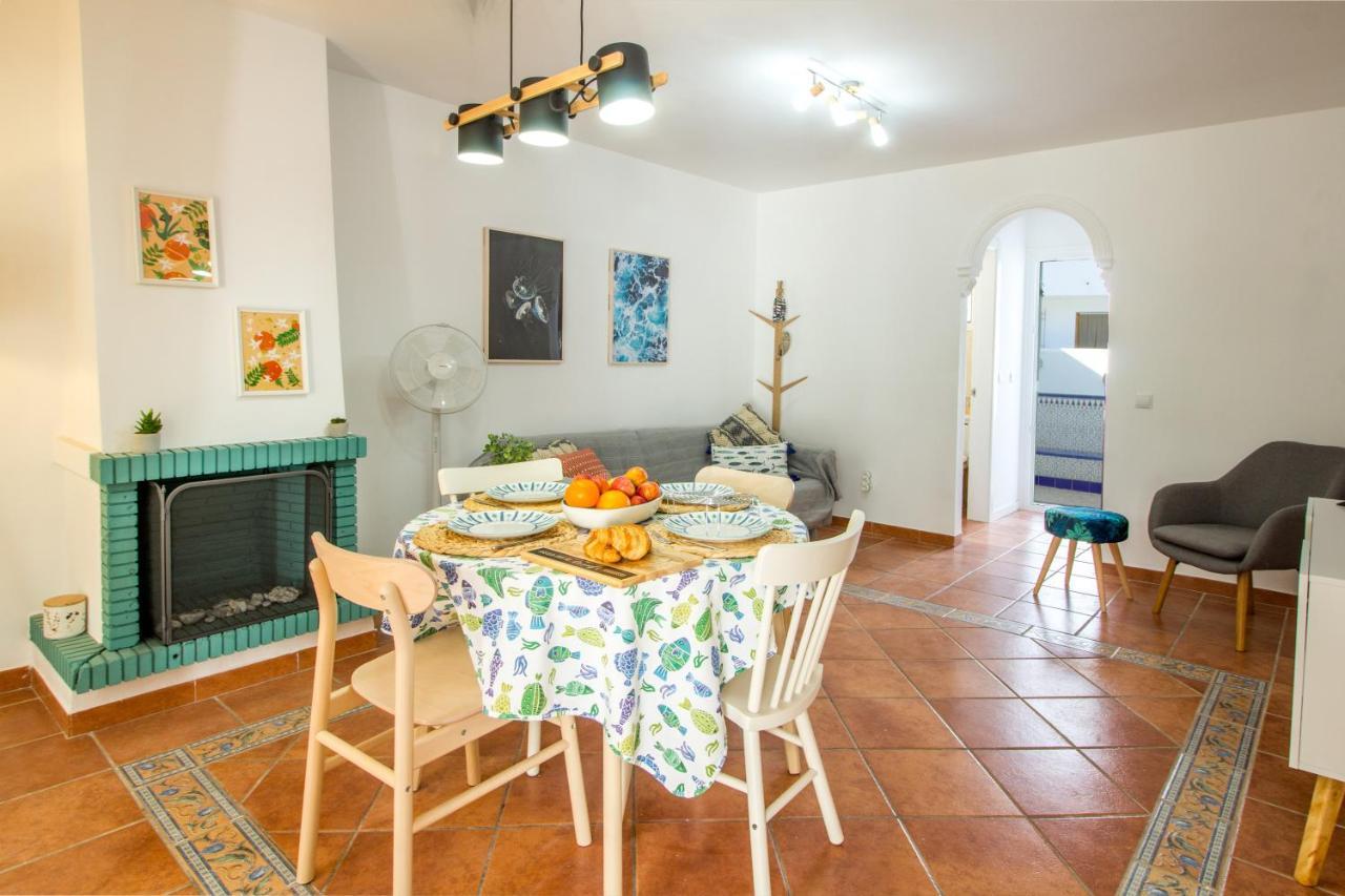 A Cozy And Elegant Townhouse Across The Beach Torre de Benagalbon Buitenkant foto