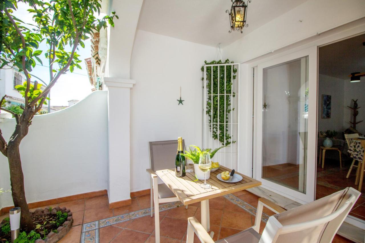 A Cozy And Elegant Townhouse Across The Beach Torre de Benagalbon Buitenkant foto